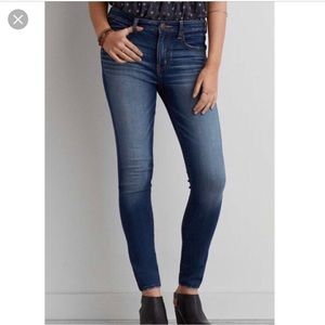 American eagle jeans!